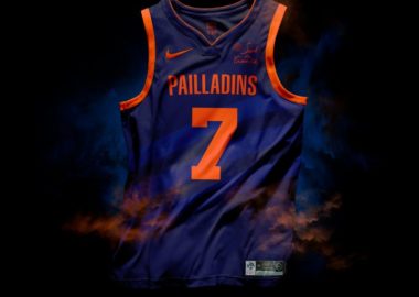 Maillot des pailladins de MOntpellier Basket.jpg