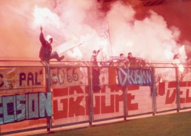 Groupe décision en feu à Nimes.jpg