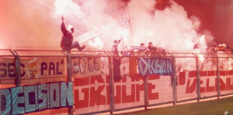 Groupe décision en feu à Nimes.jpg